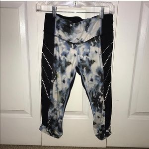 Lululemon cropped leggings!